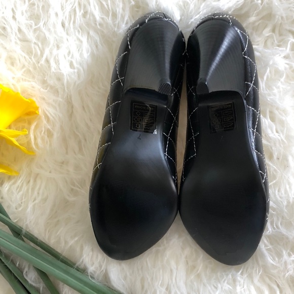 N.Y.L.A. Quilted Leather Heels - Picture 4 of 4